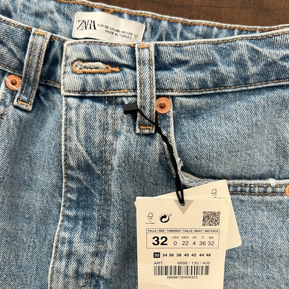 Zara Blue Jeans - Picture 3 of 8